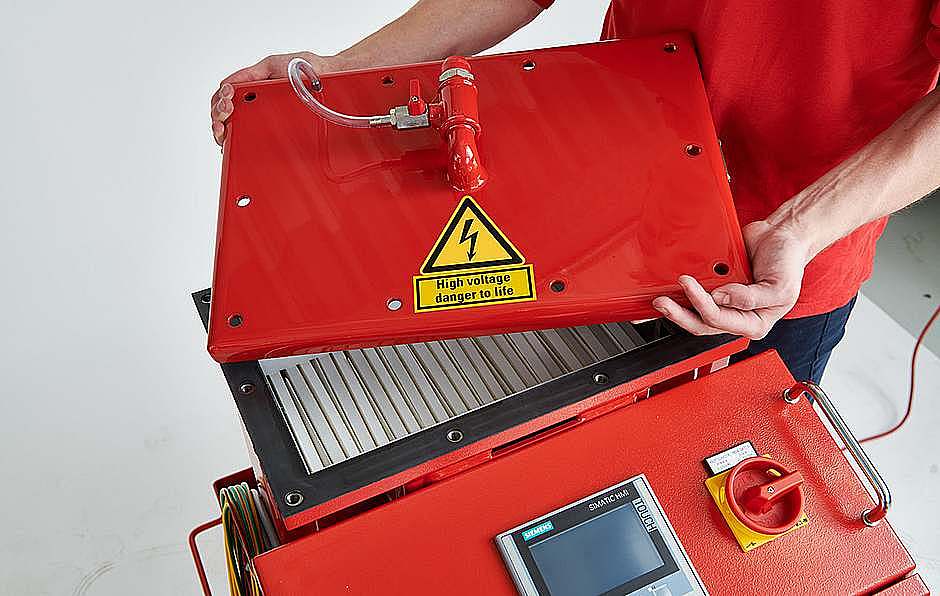 Electrostatic Oil Cleaning function