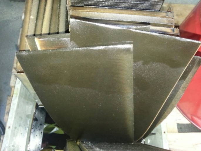Resin and oxydation products on the surface of the cleaning elements
