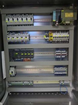 Switch box with controls for oil skimmer